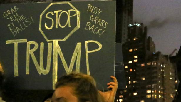 "Nicht mein Präsident": Tausende US-Bürger protestieren gegen Trump