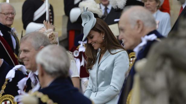 Kate: Glamouröser Auftritt mit dem Schwiegervater