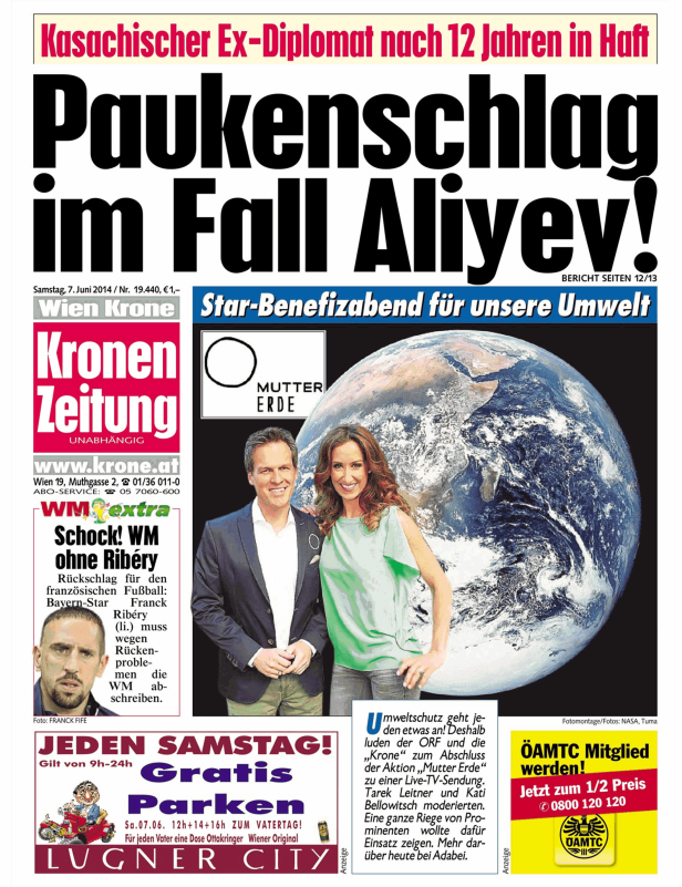 Tarek Leitner und Kati Bellowitsch vor einer Darstellung der „Mutter Erde“.