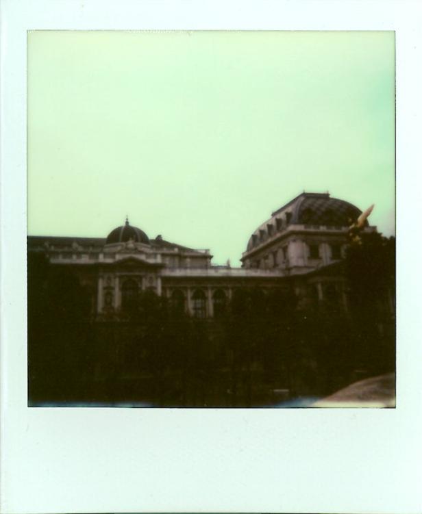 Wien durch die Polaroid-Kamera entdecken