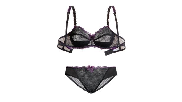 Ein schwarzes Dessous-Set mit lila Akzenten, bestehend aus BH und Slip.
