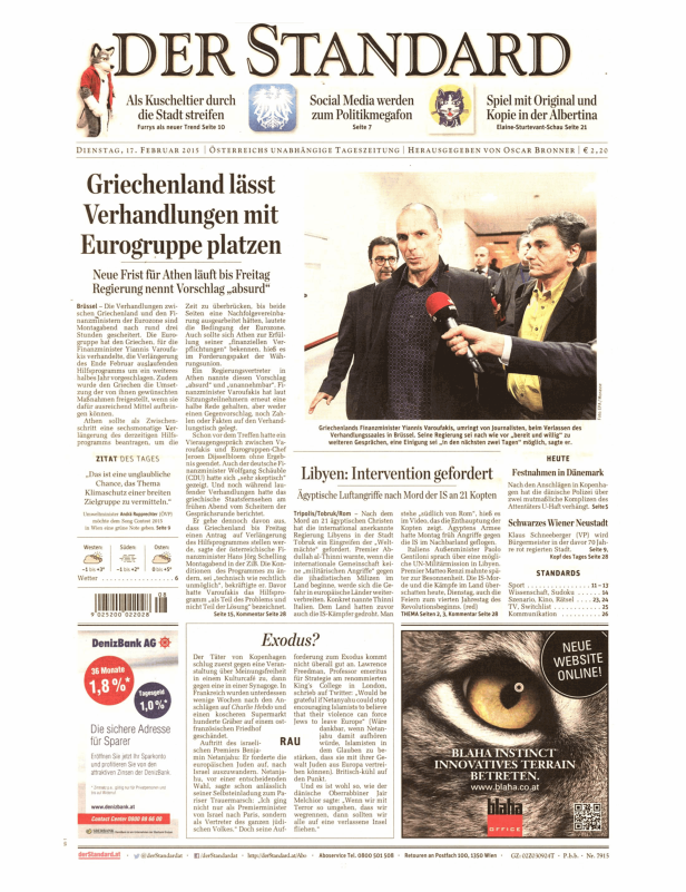 Griechenlands Finanzminister Yiannis Varoufakis umringt von Journalisten in Brüssel.