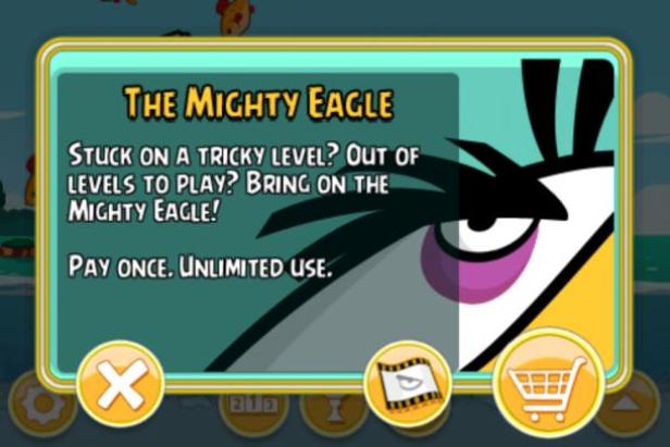 Ein Bildschirm aus dem Spiel Angry Birds mit dem „Mächtigen Adler“.