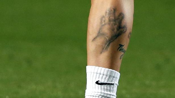 Lionel Messi und sein verhunztes Bein-Tattoo