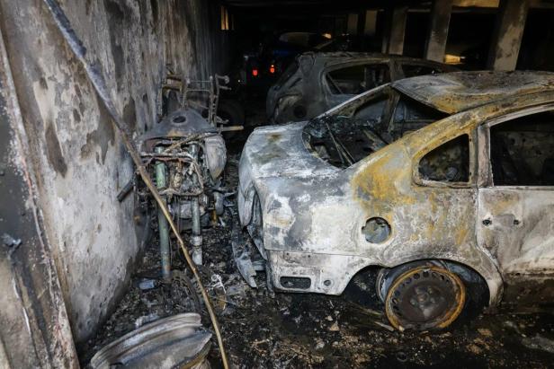 Puchberg: Dramatischer Brand in Mehrparteienhaus