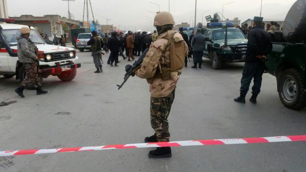 Terrormiliz IS bekennt sich zu Anschlag in Kabul