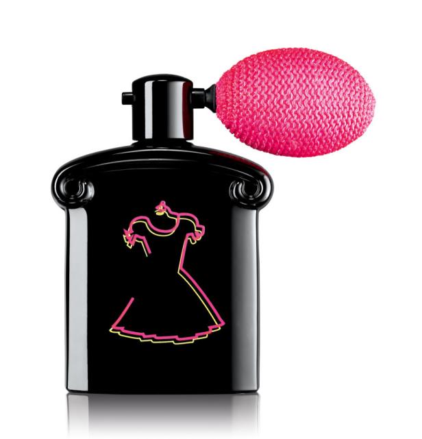 Ein schwarzer Parfümflakon mit einem pinkfarbenen Zerstäuber und einer Kleiderzeichnung.
