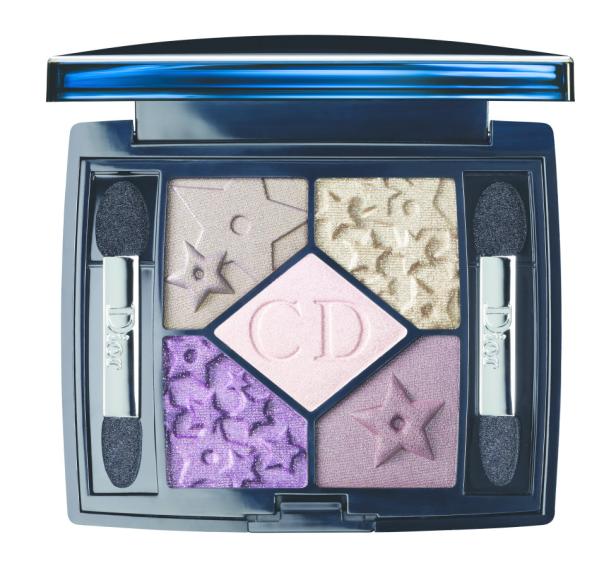 Eine Dior-Lidschattenpalette mit verschiedenen Farben und Applikatoren.