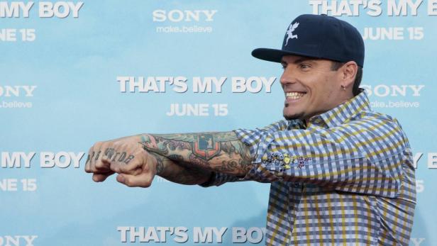 Vanilla Ice posiert auf dem roten Teppich für den Film „That's My Boy“.