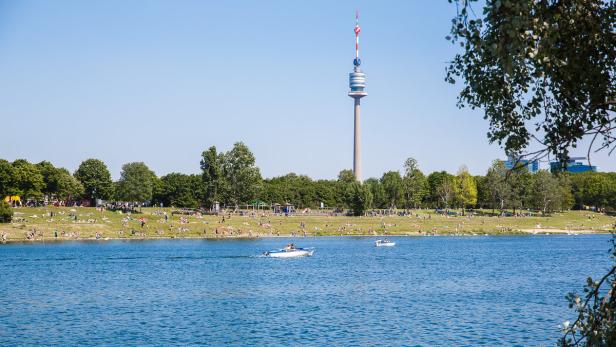 Lederhosen, Hitze und Rock in Vienna: Tag 1