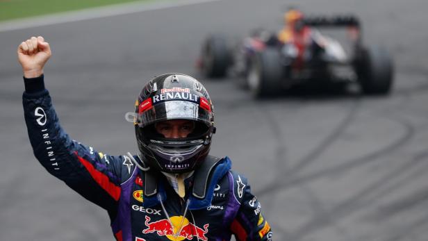 Webber schnappt Vettel die Pole weg