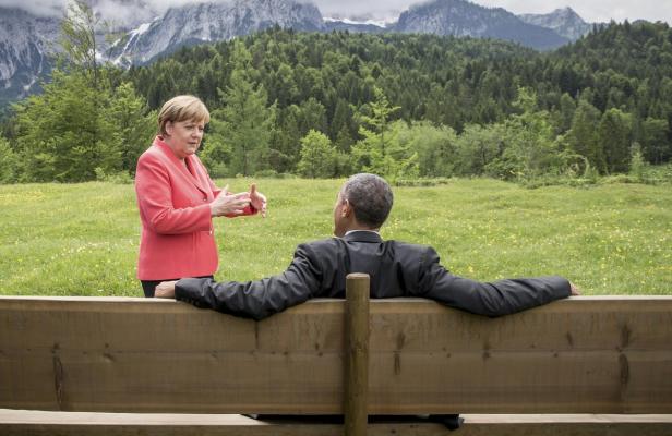 Wenn Merkel vor Obama Macarena tanzt