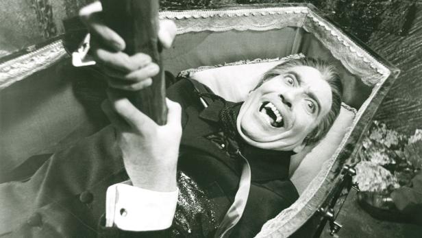 Rekordhalter Christopher Lee wird 90