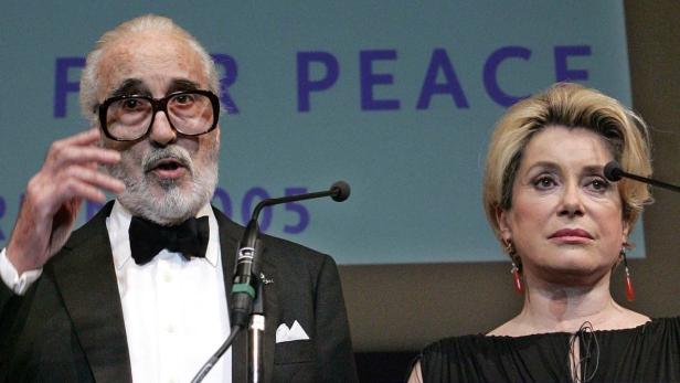 Rekordhalter Christopher Lee wird 90