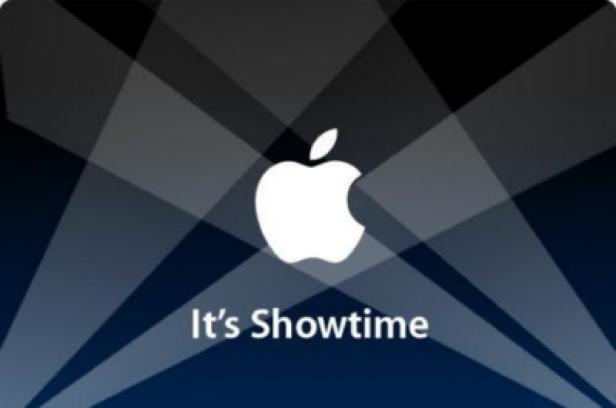 Eine Apple Geschenkkarte mit dem Slogan „It's Showtime“.