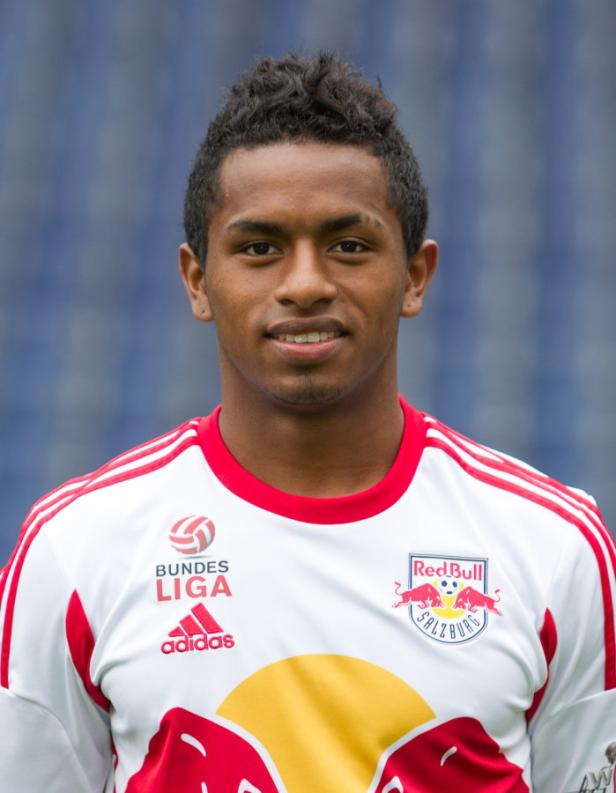Ein Porträt eines Fußballspielers von Red Bull Salzburg.