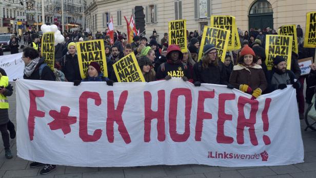 Wenig Teilnehmer bei Anti-Hofer-Demo in Wien