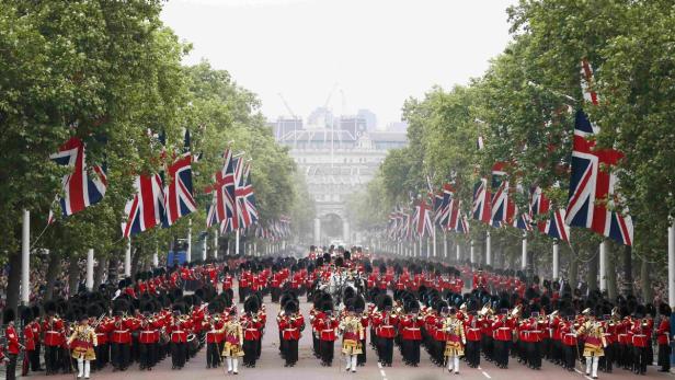 Die Parade zum 89. Geburtstag der Queen