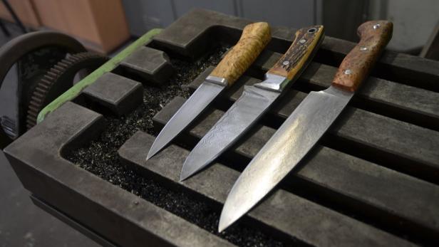 Messerscharfes Handwerk: 23-Jähriger ist der jüngste Schmied Österreichs