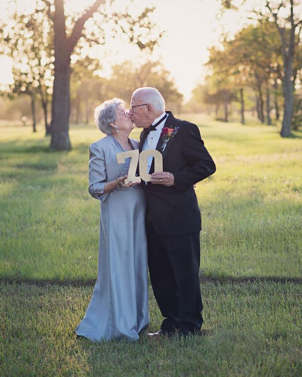 Paar feiert nach 70 Ehejahren erneut seine Liebe