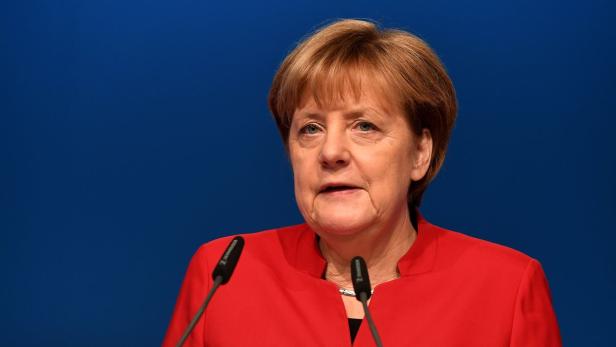 Dämpfer für Merkel bei CDU-Wiederwahl