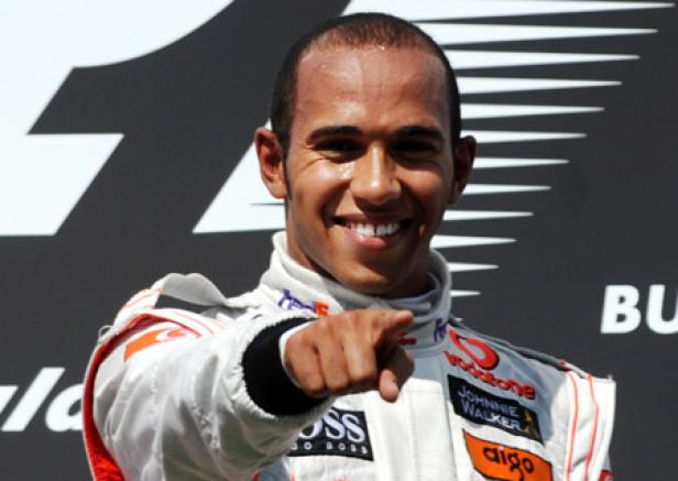 Lewis Hamilton - McLaren-Mercedes Formel 1 - Fan- Hamiltons Fans doppelt so viele wie Vettels