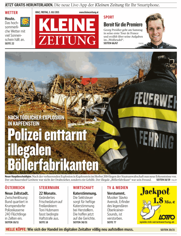 Ein Feuerwehrmann steht vor den Trümmern einer illegalen Böllerfabrik nach einer Explosion in Kapfenstein.