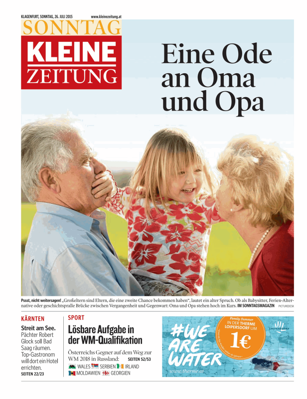 Ein kleines Mädchen umarmt ihre Großeltern.