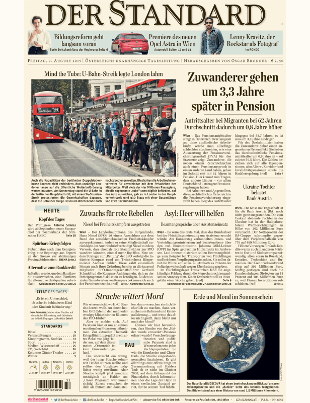 Ein U-Bahn-Streik legte London lahm, viele Menschen warten an einer Bushaltestelle.