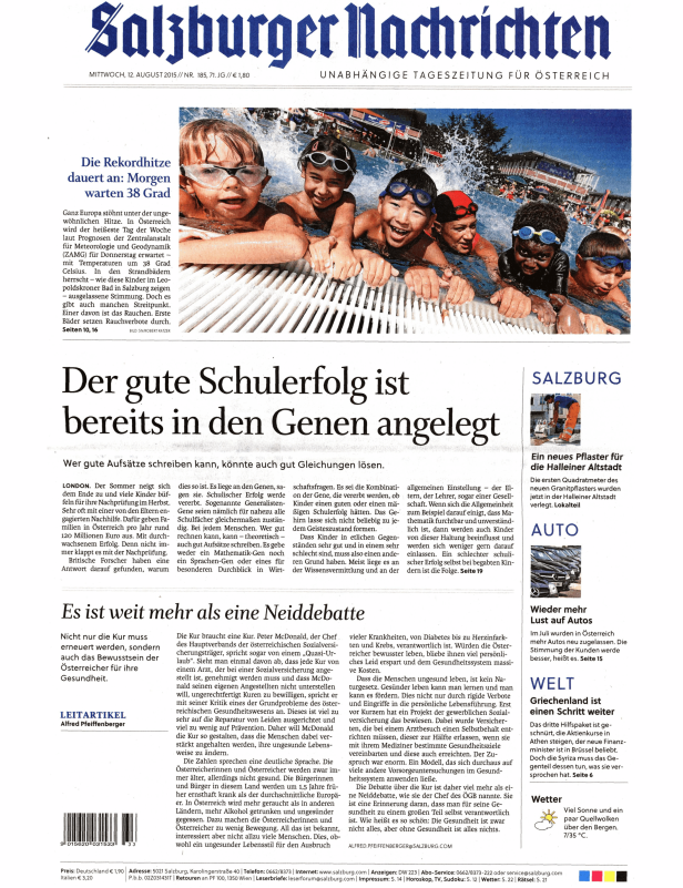 Kinder haben Spaß im Leopoldskroner Bad in Salzburg bei sommerlichen Temperaturen.