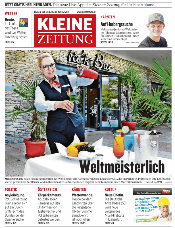 Eine Kellnerin mixt einen Cocktail vor der „Voocks Bar“.