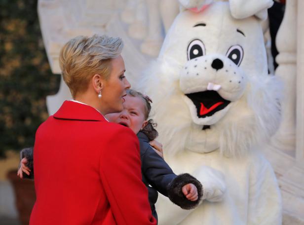 Charlene: Ungewöhnlich lässiger Weihnachtsauftritt
