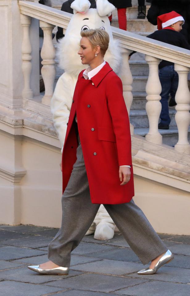 Charlene: Ungewöhnlich lässiger Weihnachtsauftritt