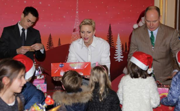 Charlene: Ungewöhnlich lässiger Weihnachtsauftritt