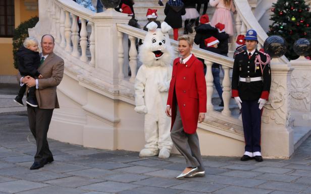 Charlene: Ungewöhnlich lässiger Weihnachtsauftritt