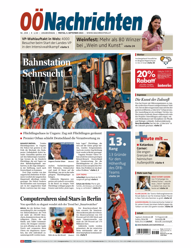 Menschen drängen sich in einen Zug; Flüchtlinge in Ungarn, September 2015.
