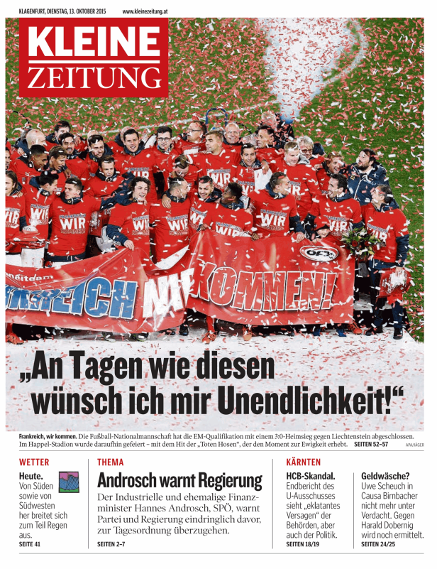 Die österreichische Fußballnationalmannschaft feiert die EM-Qualifikation mit Konfetti und einem Banner mit der Aufschrift „Frankreich, wir kommen!“.