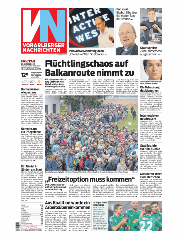 Eine Menschenmenge auf der Balkanroute, unterwegs durch Slowenien Richtung Österreich.