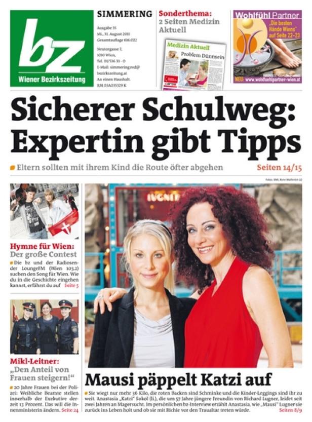 Anastasia „Katzi“ Sokol und Mausi Lugner auf dem Cover der Wiener Bezirkszeitung.