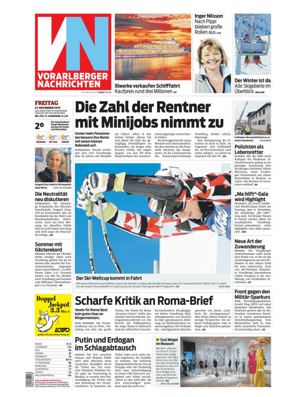 Ein Skirennläufer während eines Wettkampfs mit Logos von Reusch und Komperdell auf seiner Ausrüstung.