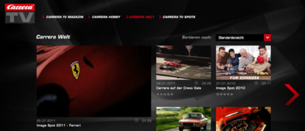 Die „Carrera Welt“-Webseite mit Videos von Autorennbahnen und Modellautos.