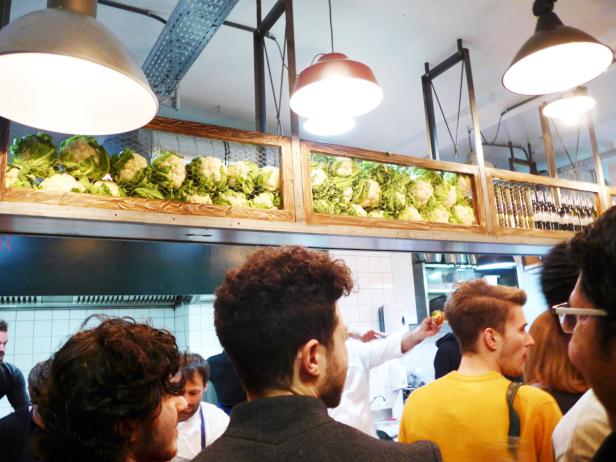 Tel Aviv in Wien: Neues Restaurant Miznon eröffnet heute