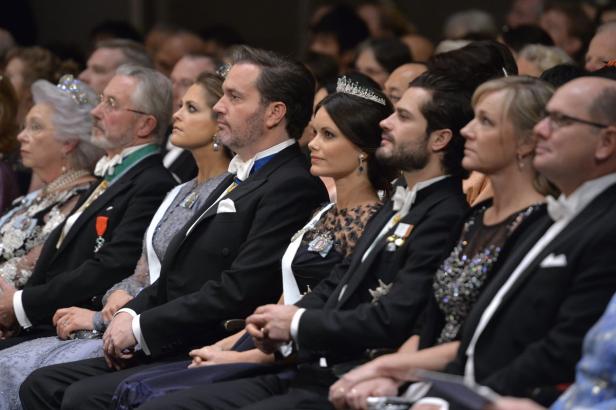 Nobelpreis-Gala: Baby-Bäuche und Nobel-Roben