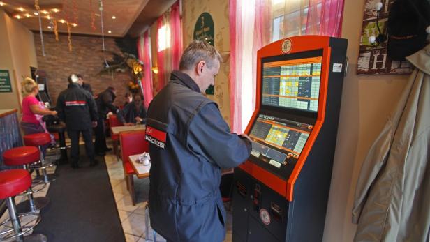 Illegale Spielautomaten: Mit Beton gegen Razzien