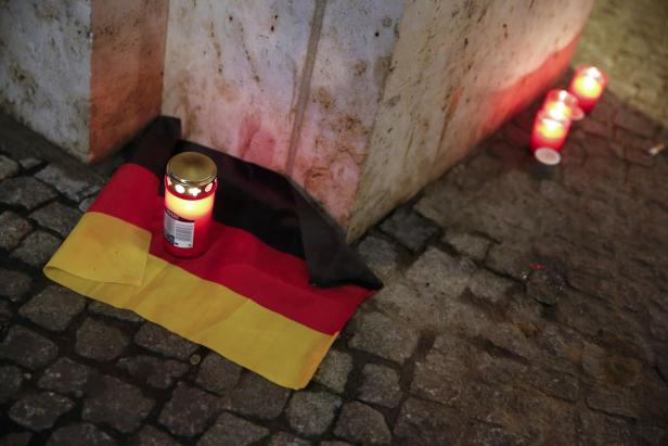 Bilder aus Berlin: Fassungslosigkeit und Trauer