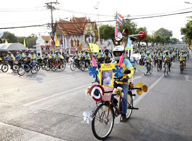 Thailand: Radeln für den König