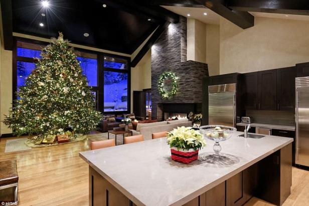 Protzig: In Mariah Careys Weihnachts-Villa