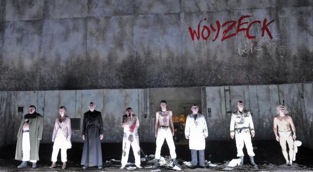 Szenenfotos: "Woyzeck" im Volkstheater