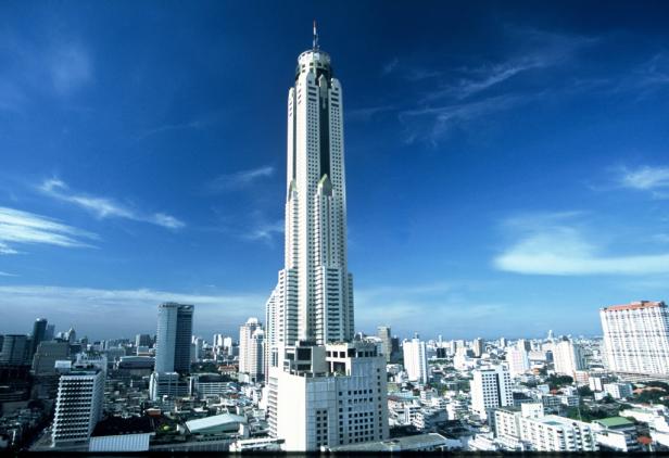 Der MahaNakhon-Turm dominiert die Skyline von Bangkok.