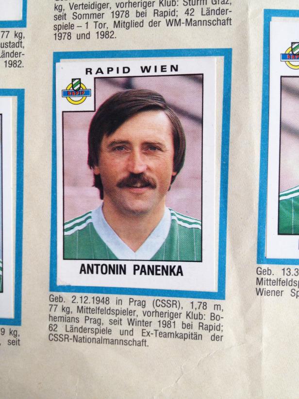 Porträt des Fußballspielers Antonín Panenka im Trikot von Rapid Wien.